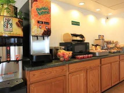 Hotel Express - Scranton Airport By Ihg Pittston