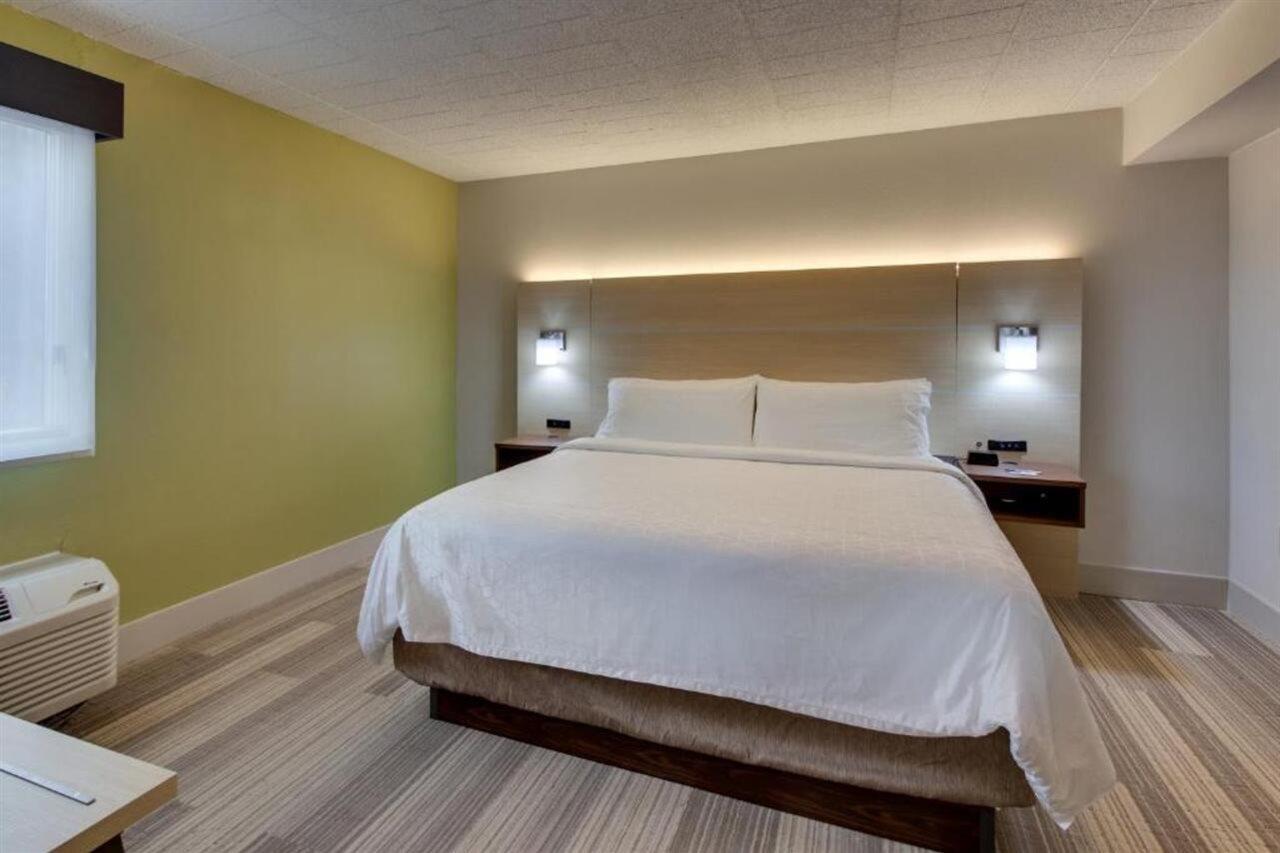 Express - Scranton Airport By Ihg Hotel