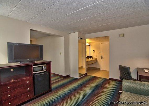 Express - Scranton Airport By Ihg Pittston