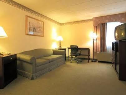 Express - Scranton Airport By Ihg 2*