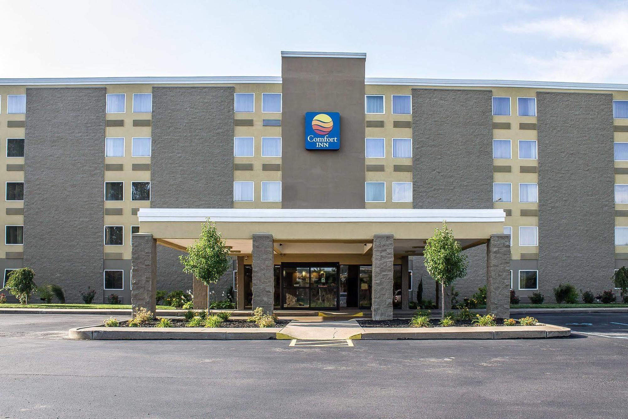 Express - Scranton Airport By Ihg Hotel 2*