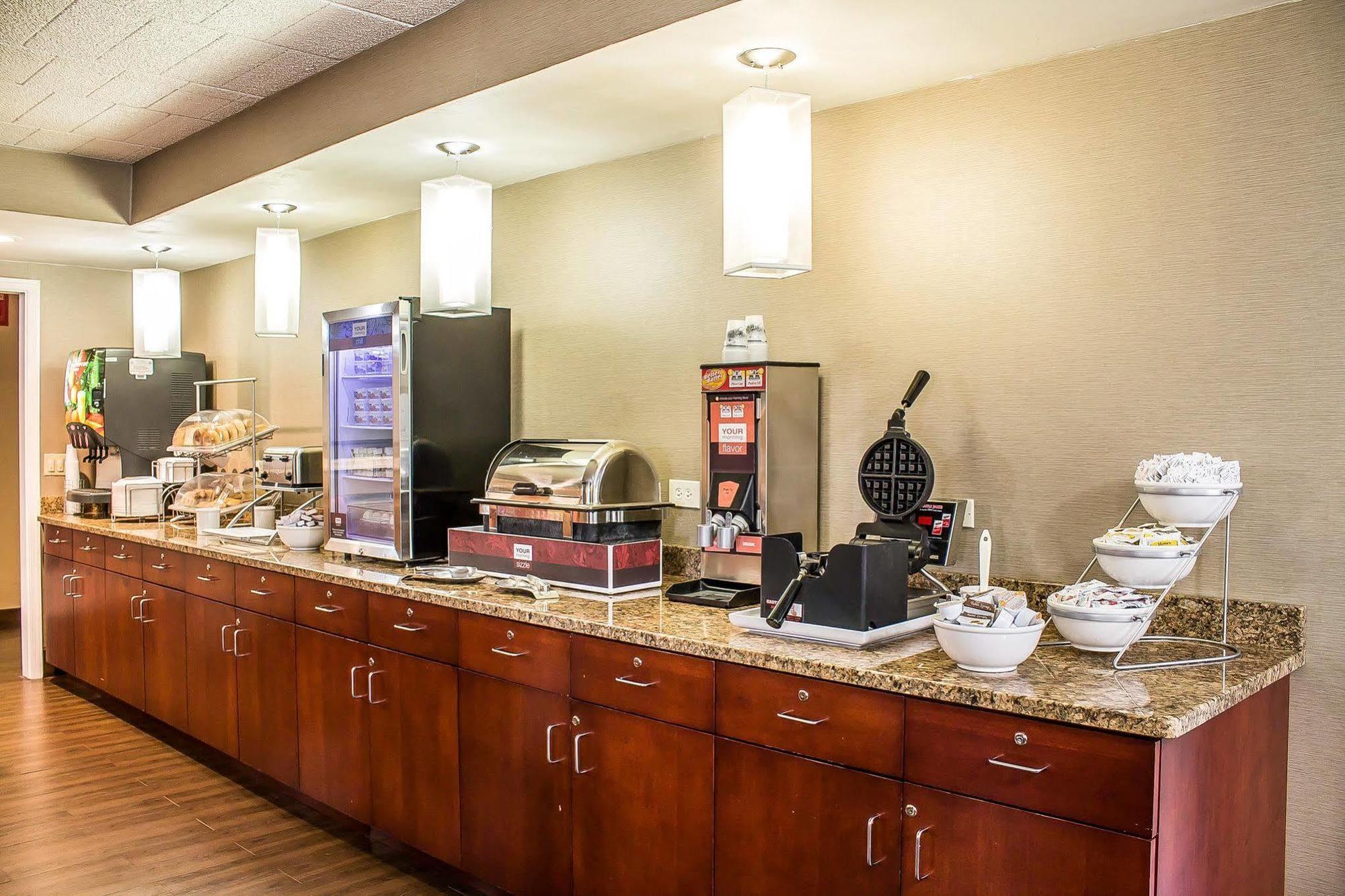 Express - Scranton Airport By Ihg Hotel Pittston