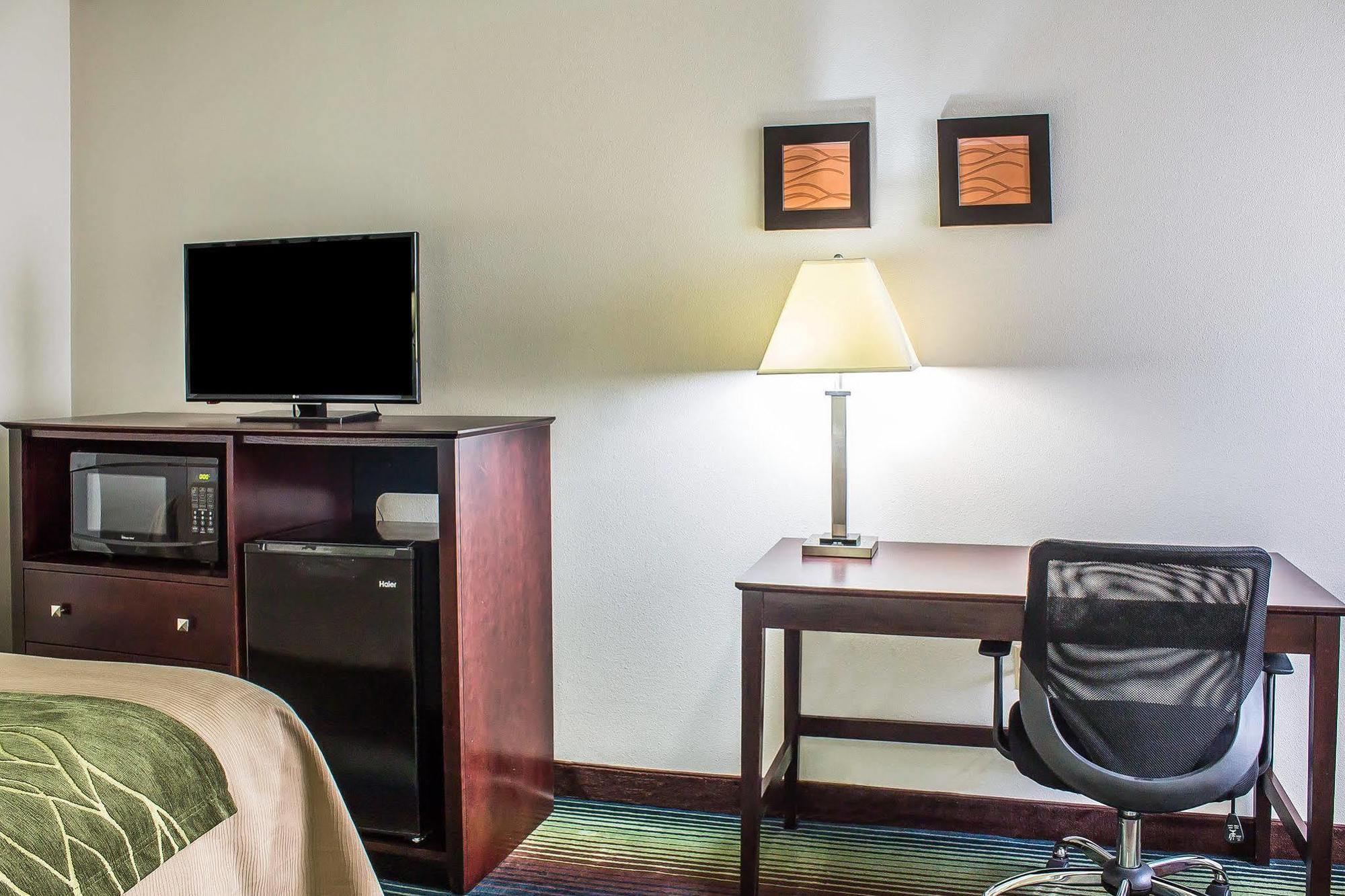 Hotel Express - Scranton Airport By Ihg