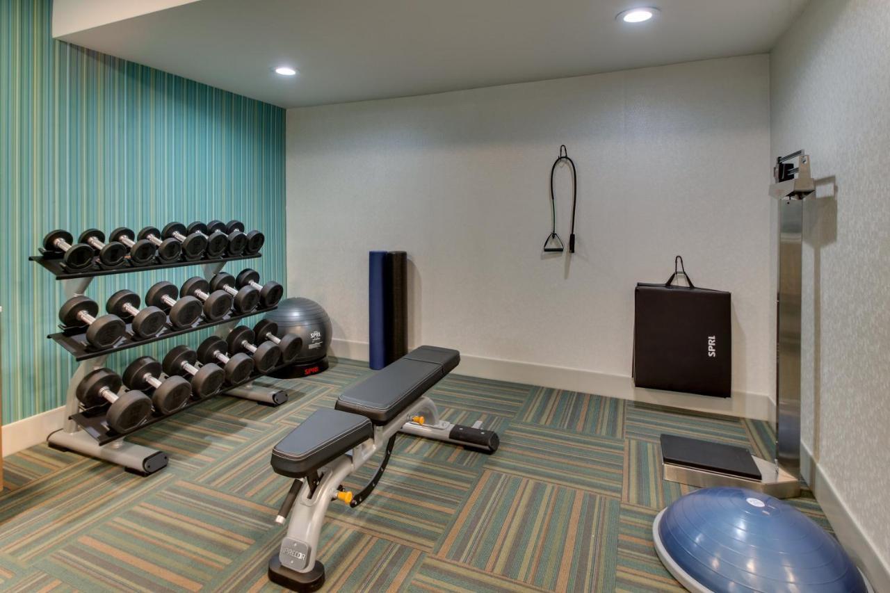 Express - Scranton Airport By Ihg Hotel 2*