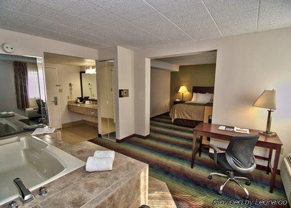 Express - Scranton Airport By Ihg Hotel Pittston